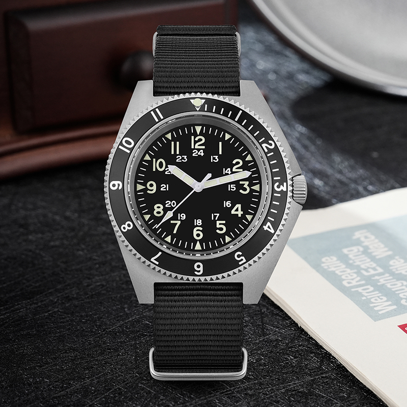 Watchdives WD1972 ساعة كوارتز  - مراجعة Men Accessories Bracelet وسعره